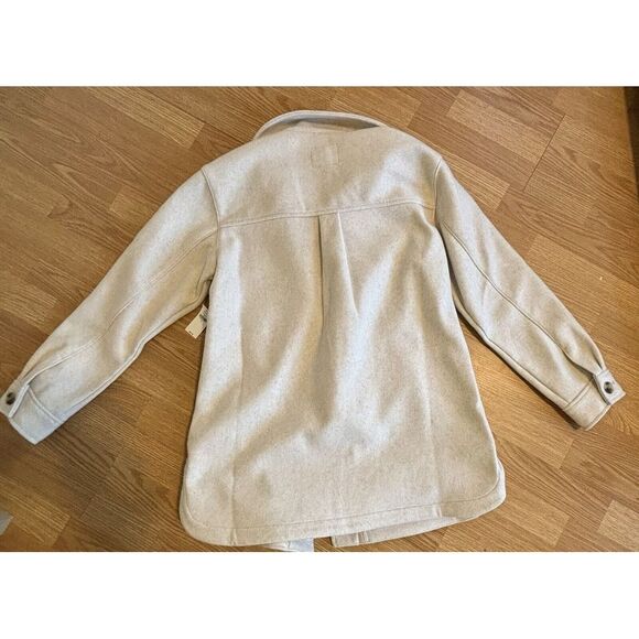 Old Navy Womens Oversized Size Small Cream Oatmeal Shacket With Pockets - Picture 3 of 11